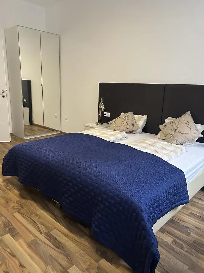 Cozy City Center Apartments فيينا