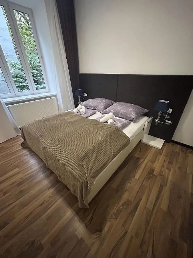 Cozy City Center Apartments فيينا